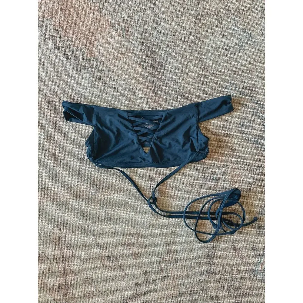 Frankies Bikinis Shiloh Top Medium Off the Shoulder Strappy Swim Blue